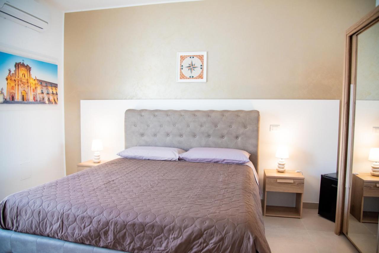 A & G Relax Rooms Syracuse Екстер'єр фото