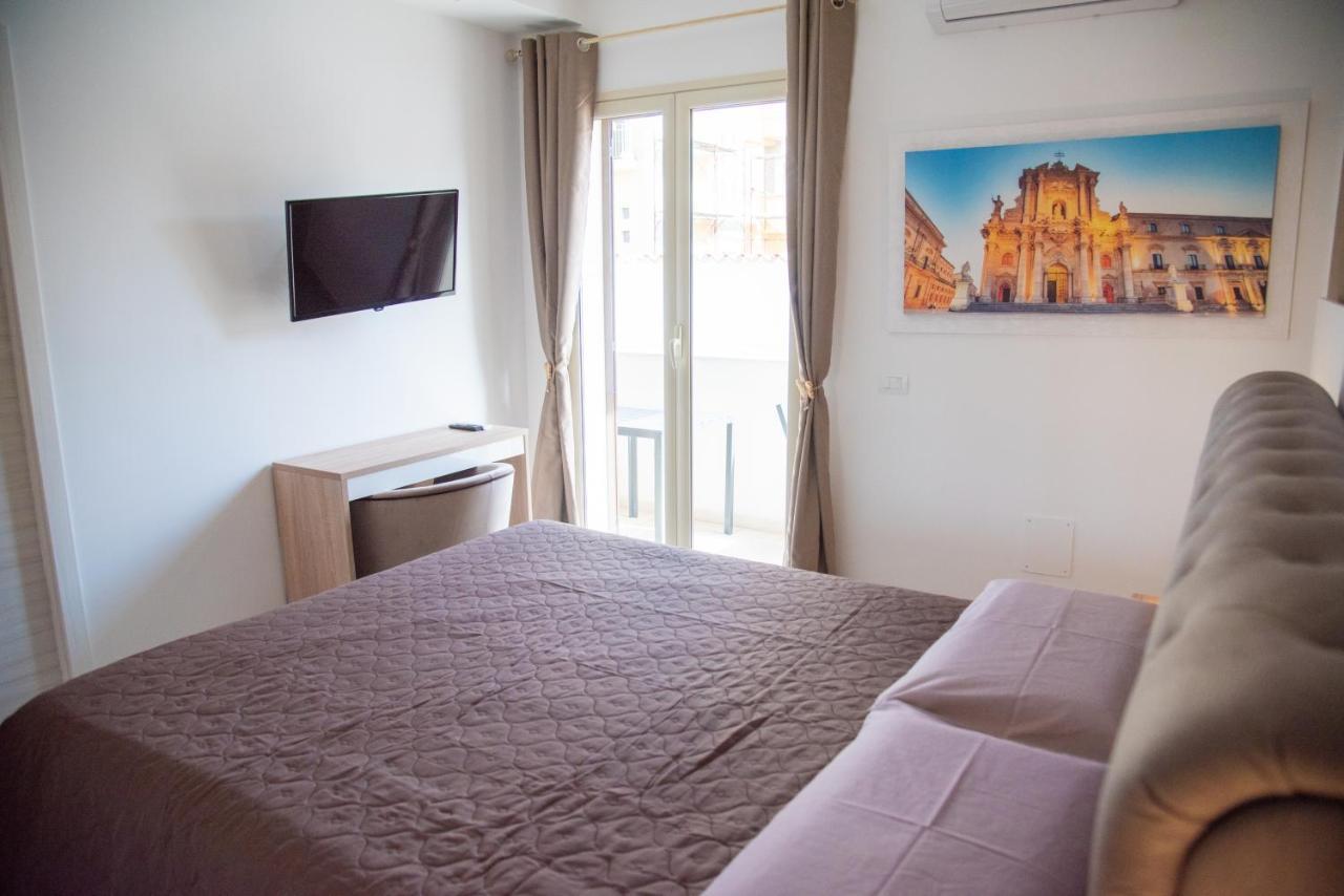A & G Relax Rooms Syracuse Екстер'єр фото